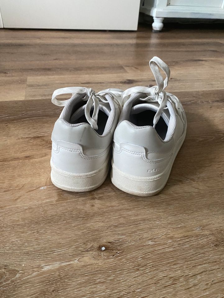 Sneaker Weiß Bershka 44 BK Nike in Düsseldorf