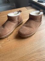UGG Classic Ultra Mini – Größe 43 – Wie neu Düsseldorf - Oberkassel Vorschau