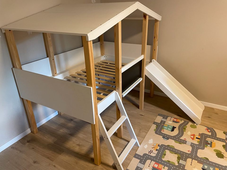 Hausbett kinderbett in Leverkusen