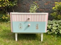 Nachtschränkchen Shabby vintage nostalgie Nordrhein-Westfalen - Neuss Vorschau