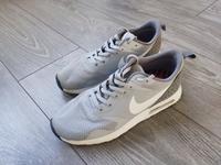 Nike Air Sportschuhe Gr.38.5 Grau/Weiss Unisex **Anschauen** Köln - Widdersdorf Vorschau