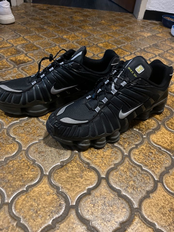 Nike Shox TL Grau in Murr Württemberg