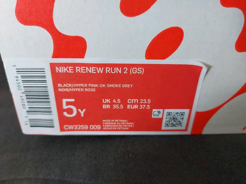 Nike Schuhe, Gr. 37,5, NEU! in Stadtbergen