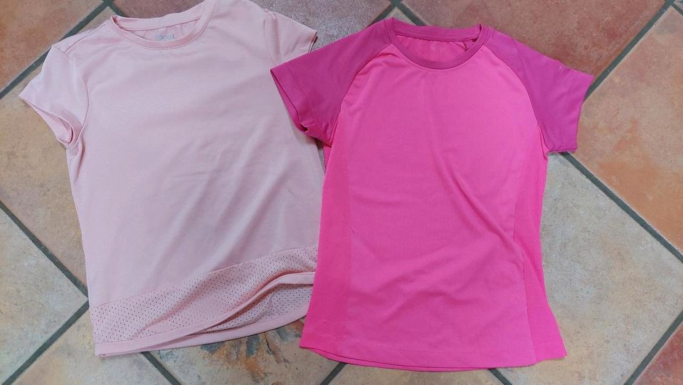 Mädchen Sport Shirts 2 Stück Gr. 140 in Niepars