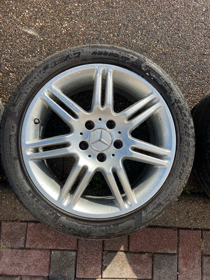 Mercedes Benz 3 X 17 Zoll Felgen + Pirelli SR in Durmersheim