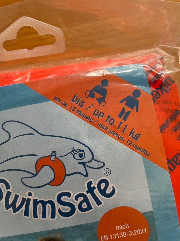 Flipper SwimSafe Baby-Schwimmsitz in Stuttgart