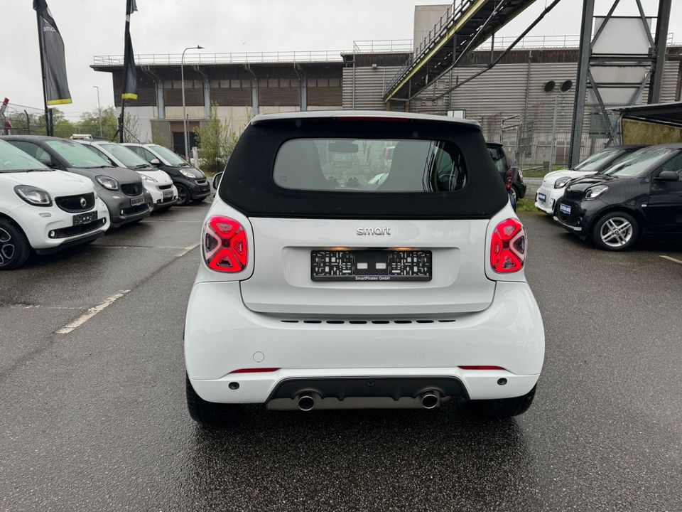 Smart ForTwo fortwo cabrio 66 kW BRABUS Sportpaket in Lübeck