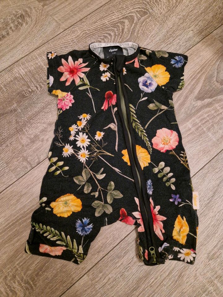 2 Zipster Schlafanzug Shorties Wildflower schwarz bunt 50 56 62 in Essen