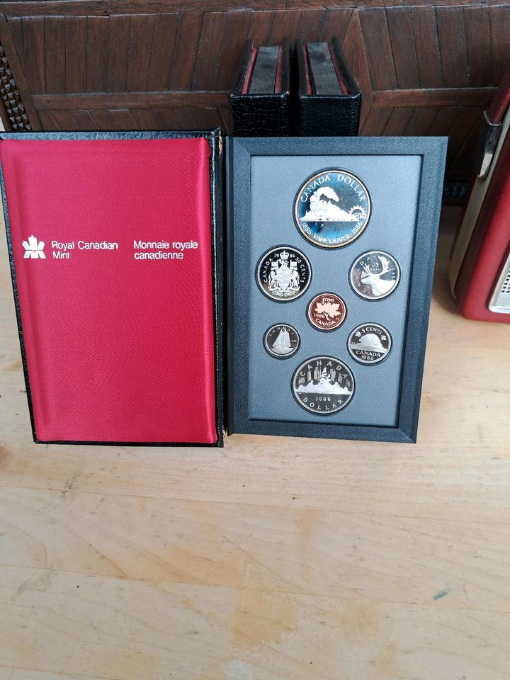 Royal Canadian Mint - Canada Münzen. 5 Sets in Köln