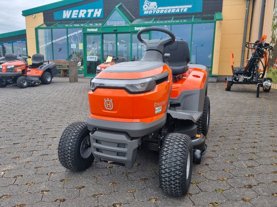 Rasentraktor Aufsitzmäher Husqvarna TC 114 in Schöffengrund