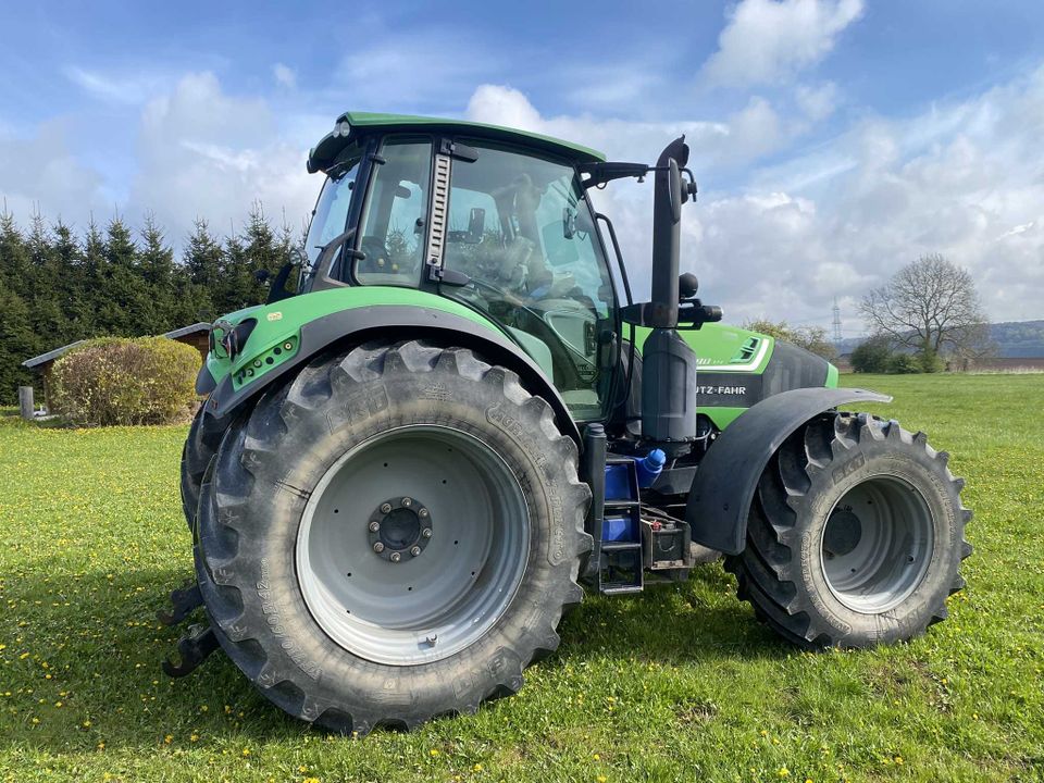 Deutz Agrotron 6190 TTV, Bj.13, 8580Std, Vollausrüstung in Marsberg