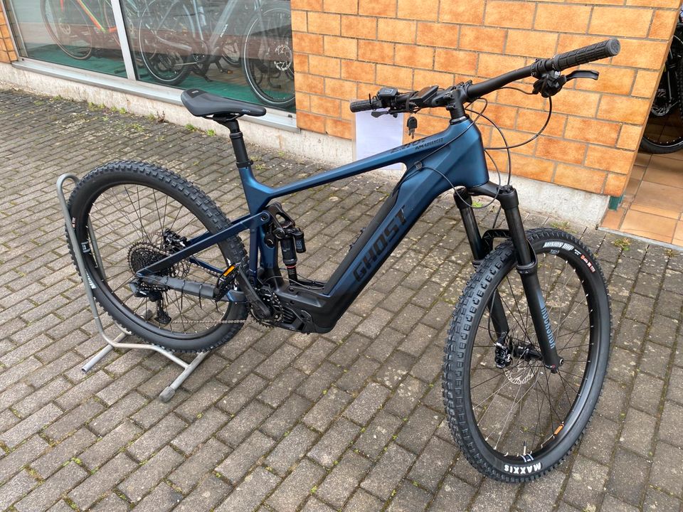 Ghost E-Riot AM CF Advanced I E-MTB I 750Wh Bosch I TOP ANGEBOT!! in Korbach