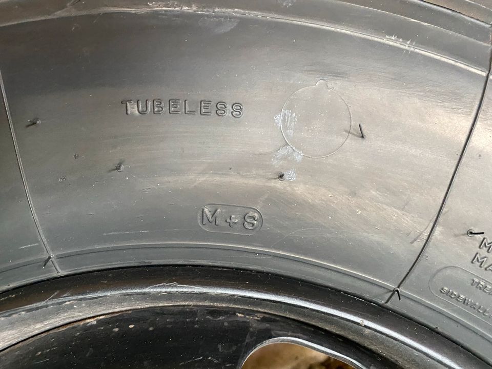 17,5 Zoll Felgen für Mercedes Vario 4x4 inkl Michelin XLT Reifen in Bechenheim