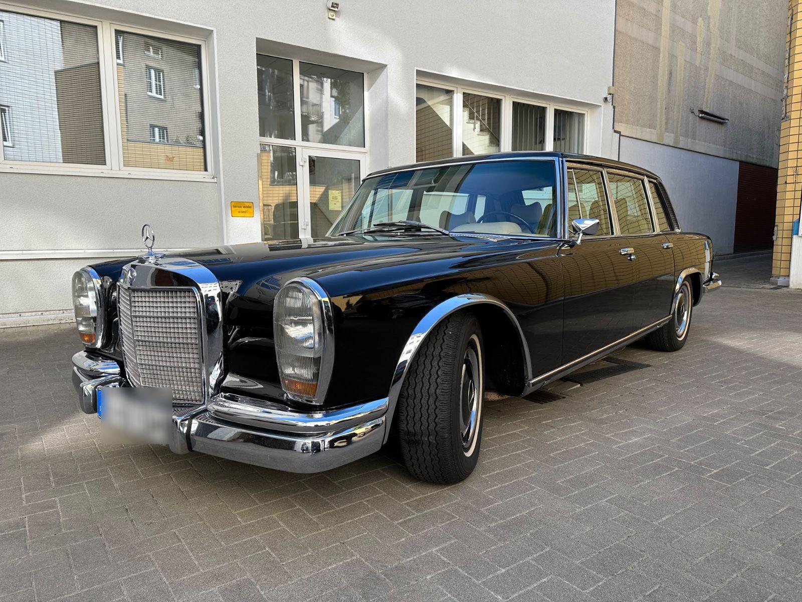 Abbildung des Autos Mercedes-Benz 600