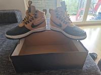 Nike mit Karton Rheinland-Pfalz - Höhr-Grenzhausen Vorschau