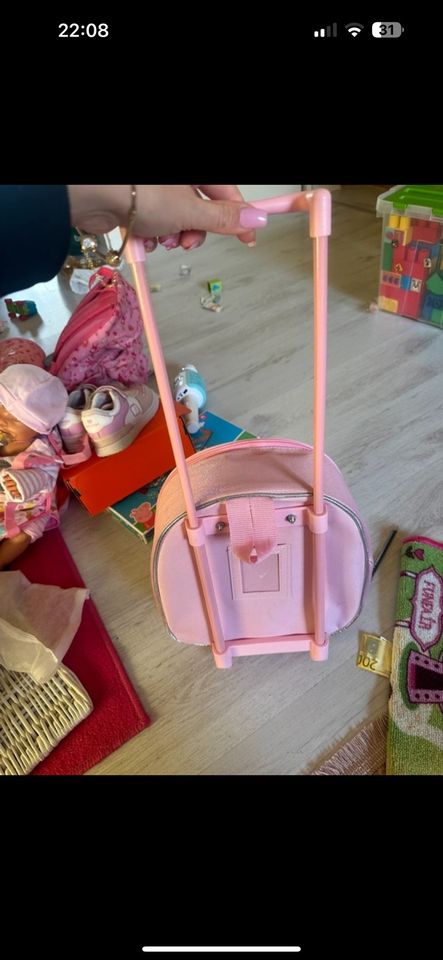 Mädchen Koffer für Kindergarten in Oberhausen