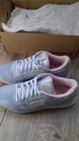 Sportschuhe Reebok Sneaker helllila Flieder 37.neuewertig Hessen - Wetzlar Vorschau