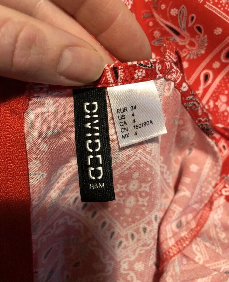 Kleid Muster mit Cut Outs H&M in Hebertsfelden