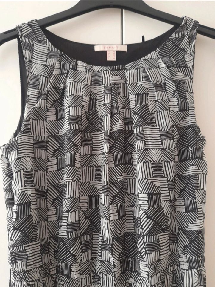 1x getragen Esprit Kleid Sommerkleid schwarz weiß mit Gürtel S 36 in Kelkheim