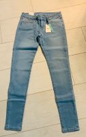 Pepe Damen Jeans Skinny Fit blue denim Gr. 29 32 Brandenburg - Cottbus Vorschau