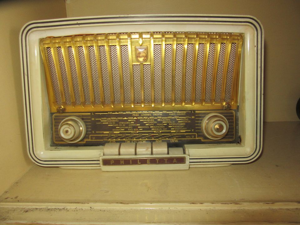 radio philips philetta, röhrengerät,intakt in Triefenstein