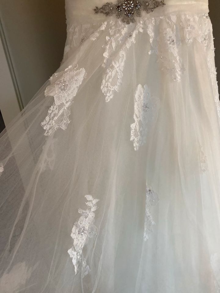 Brautkleid in Tabarz/Thüringer Wald