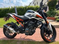 KTM Duke 125 Top Zustand sehr gepflegt Hessen - Niestetal Vorschau