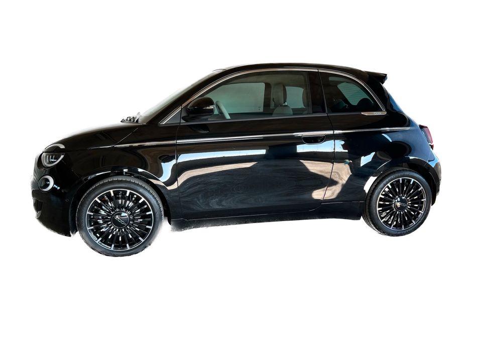 E Auto mieten: Fiat 500e by Bocelli in Neuss