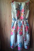 Chi Chi London Kleid zu verkaufen Hessen - Biedenkopf Vorschau