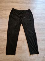 Coole Esprit Hose Gr. 44 L30 Velourleder Look Velouroptik schwarz Nordrhein-Westfalen - Bocholt Vorschau