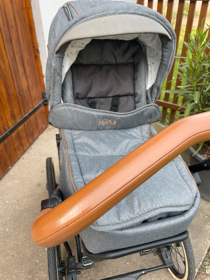 Kinderwagen von Feder mit Babyschale und Buggy Funktion in Zwenkau