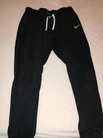 Nike Jogging Hose gr L Sachsen - Frohburg Vorschau