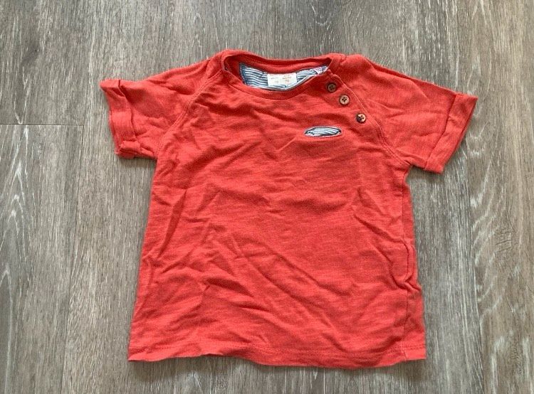 T-Shirt, Zara, Gr. 74 in Herborn