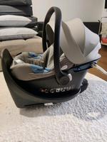 Cybex Babyschale mit Isofix Station Nordrhein-Westfalen - Hövelhof Vorschau