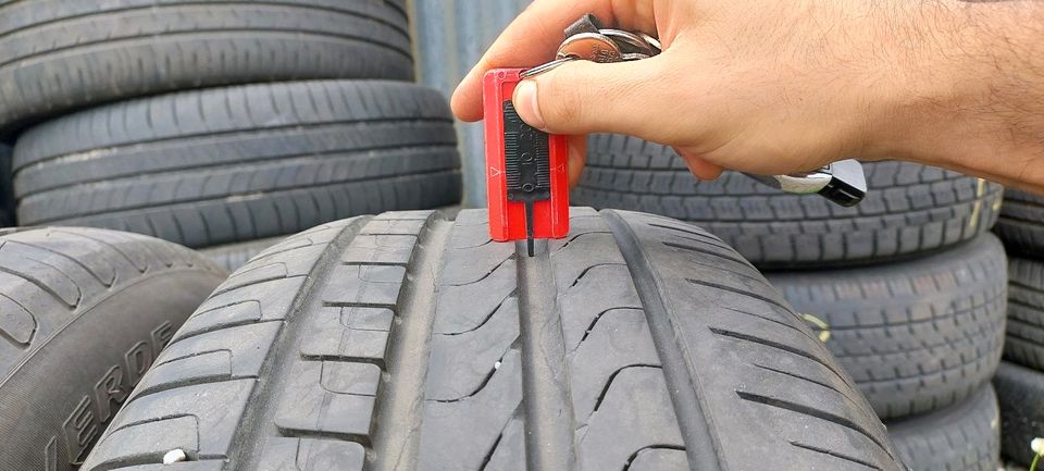 2x Sommerreifen 235/55R19 101V, Pirelli 6 mm, DOT2716 in Bad Vilbel