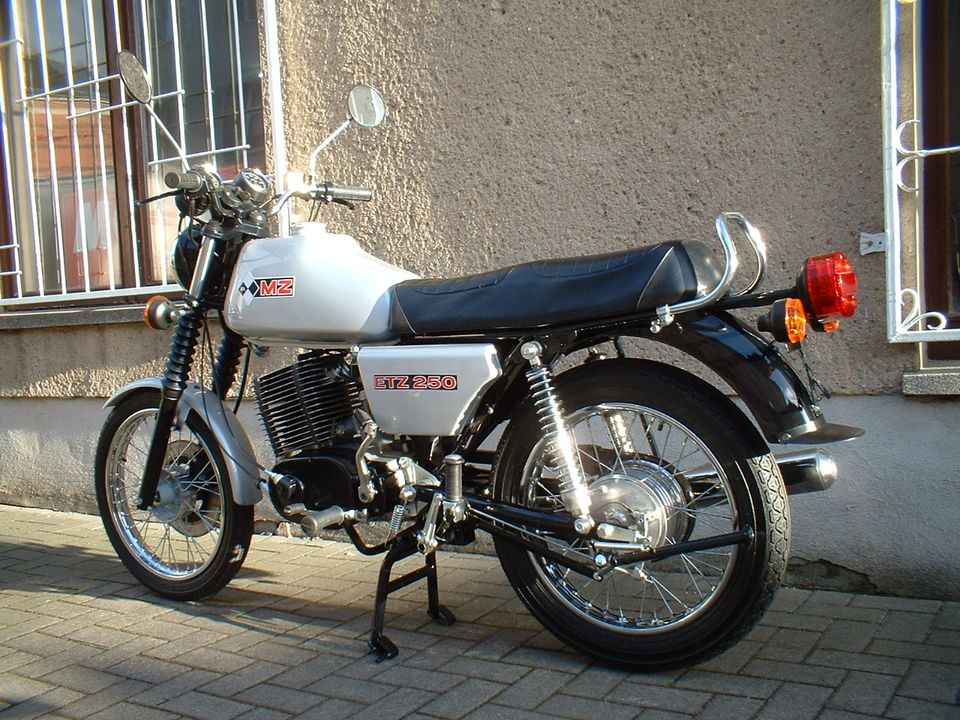 MZ ETZ 250 De Luxe - Komplettrestauration in Aschersleben