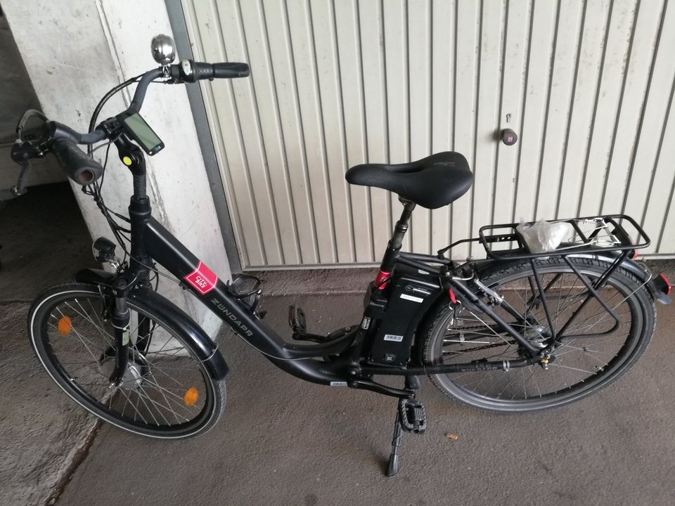 Damen e-Bikes Zündapp 26er in Weingarten