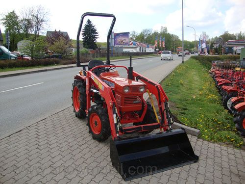 Kleintraktor Allrad Traktor Kubota L1501 mit Frontlader überholt in Sachsen  - Schwarzenberg (Erzgebirge) | Gebrauchte Agrarfahrzeuge kaufen | eBay  Kleinanzeigen ist jetzt Kleinanzeigen