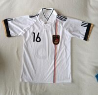 Fußball-Shirt Lahm Nr. 16, Gr. 146 Kr. München - Feldkirchen Vorschau