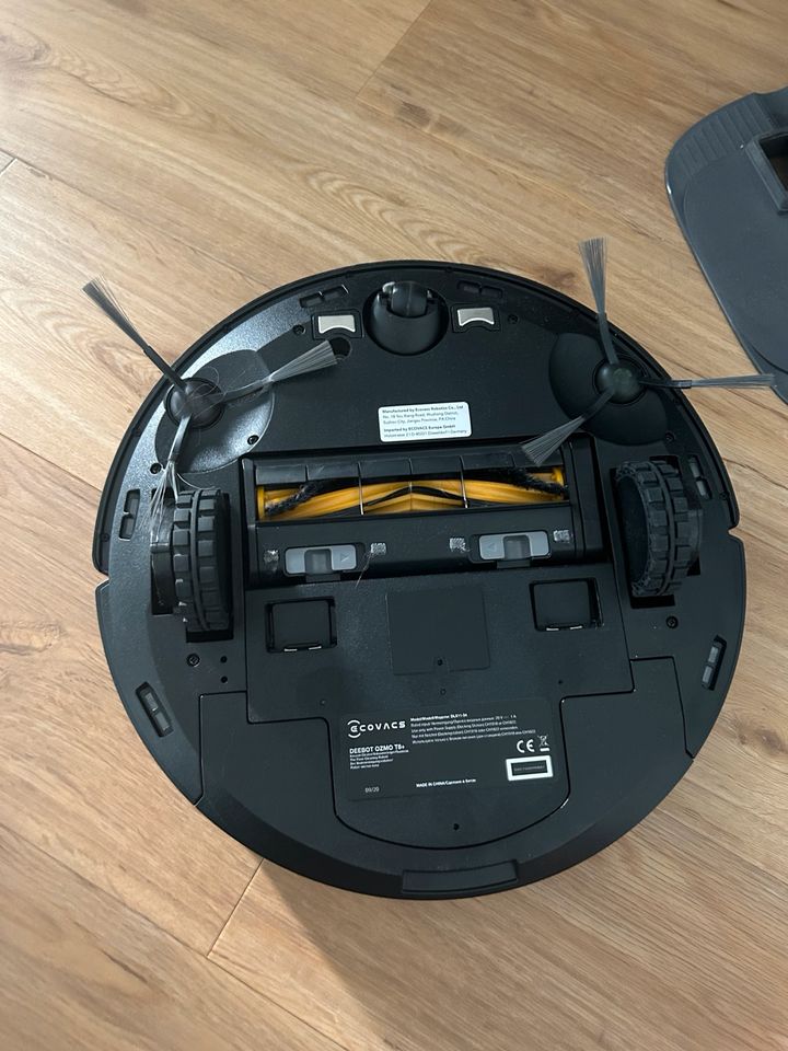 Ecovacs Deebot Ozmo T8+ in Kiel