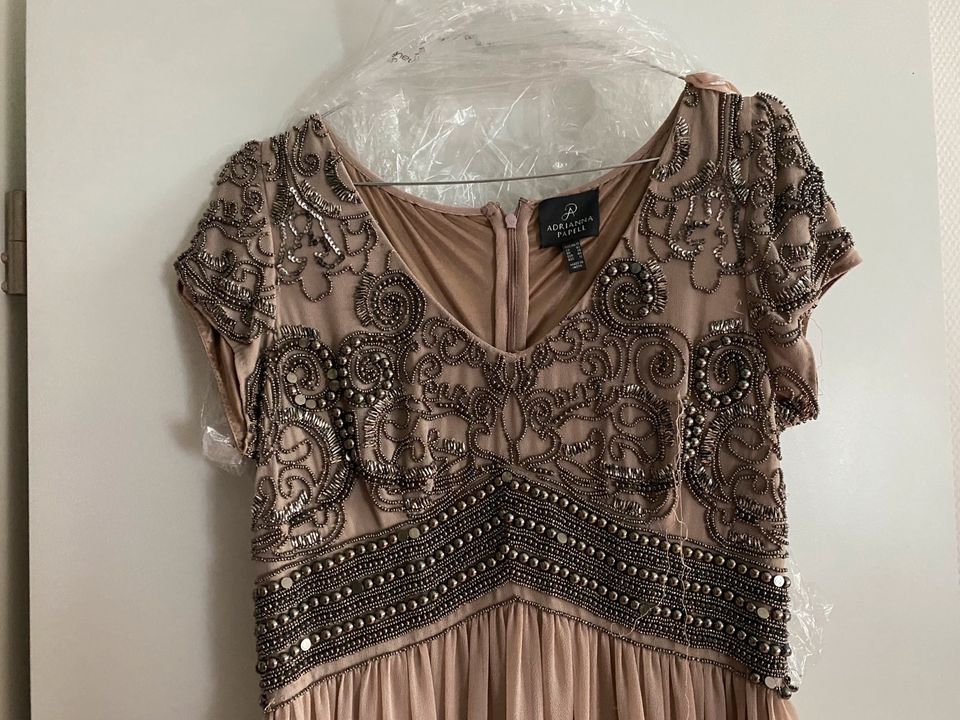 Abendkleid Adriana Papell Gr 42 in Berlin - Pankow | eBay Kleinanzeigen ist  jetzt Kleinanzeigen