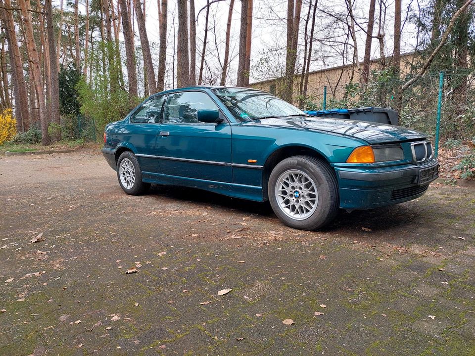 Bmw e36 316i coupe in Oerlinghausen