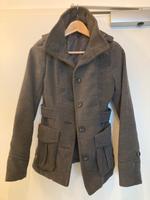 Fleece -/ Filzjacke 34 H&M dunkelgrau Kr. München - Ismaning Vorschau