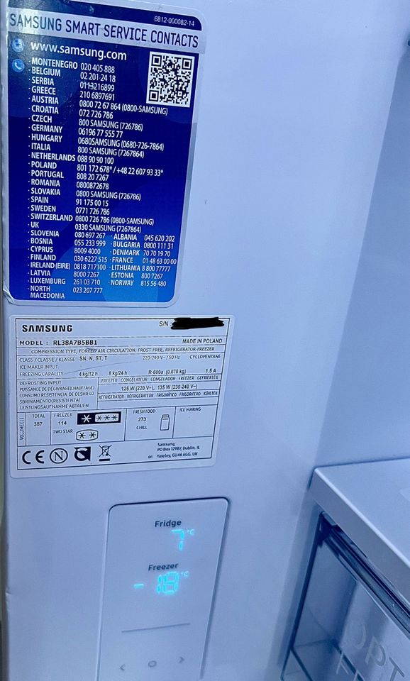 Samsung Kühlschrank (effizient und stromsparend) in Marburg