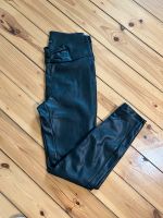 Zara Basic Leggings Leder Optik M wie neu schwarz Glanz Berlin - Steglitz Vorschau