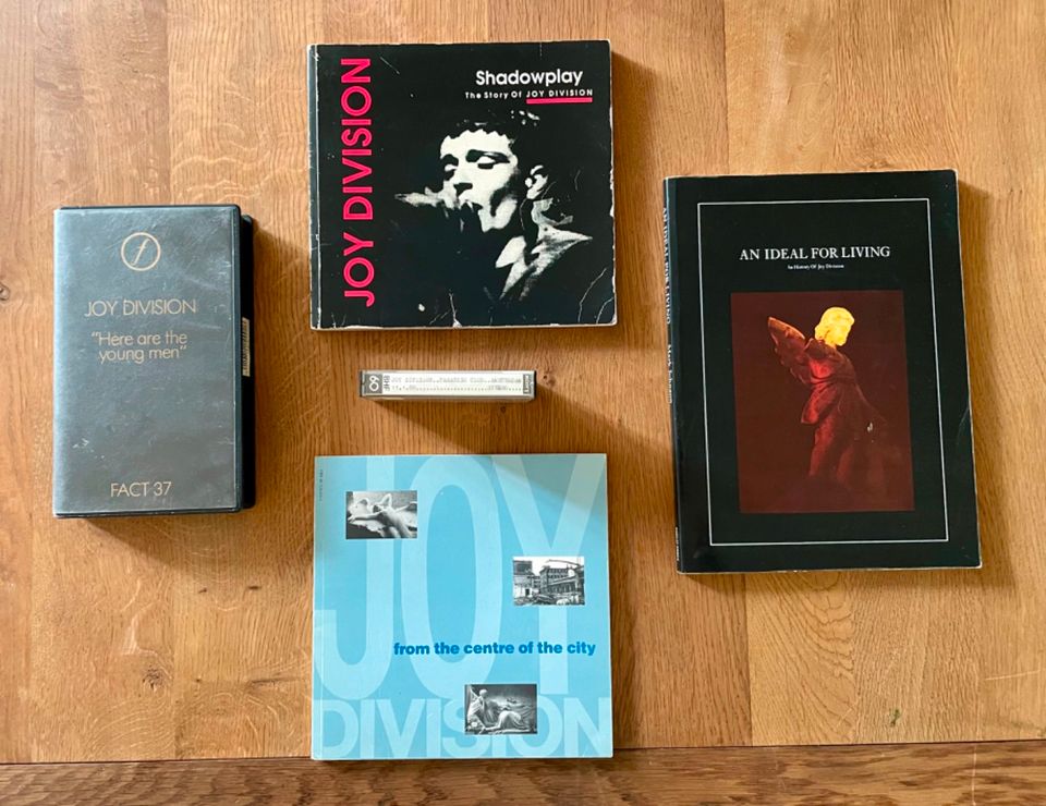 Joy Division Bücher / Kassette / Video VHS in Köln