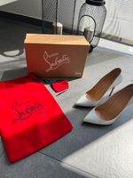 Christian Louboutin High Heels Pumps Weiß Brautschuhe Größe 37 Nordrhein-Westfalen - Paderborn Vorschau