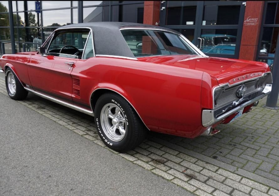 Ford Mustang Coupé gt s code 390fe 1967 in Vöhringen