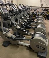 Technogym new Excite Synchro 700 led Crosstrainer *Life Matrix* Nordrhein-Westfalen - Unna Vorschau