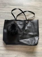 Damen Handtasche | Shopper Tasche | basic schwarz | mit Bommel Bayern - Regensburg Vorschau